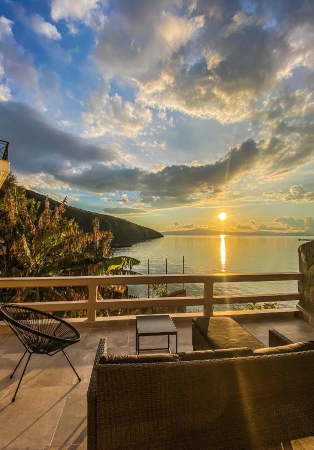 Appartamento Poseidon'S Bayview Kitriaí Esterno foto